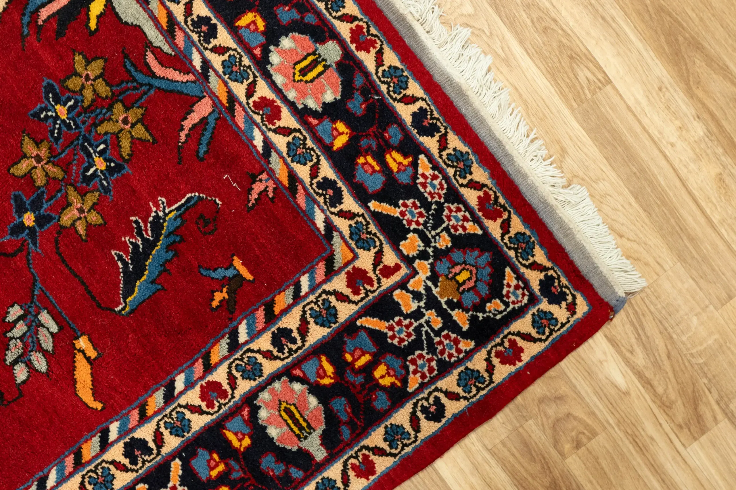 Sarouk Wool Rug 7.0 x 10.0 View 1