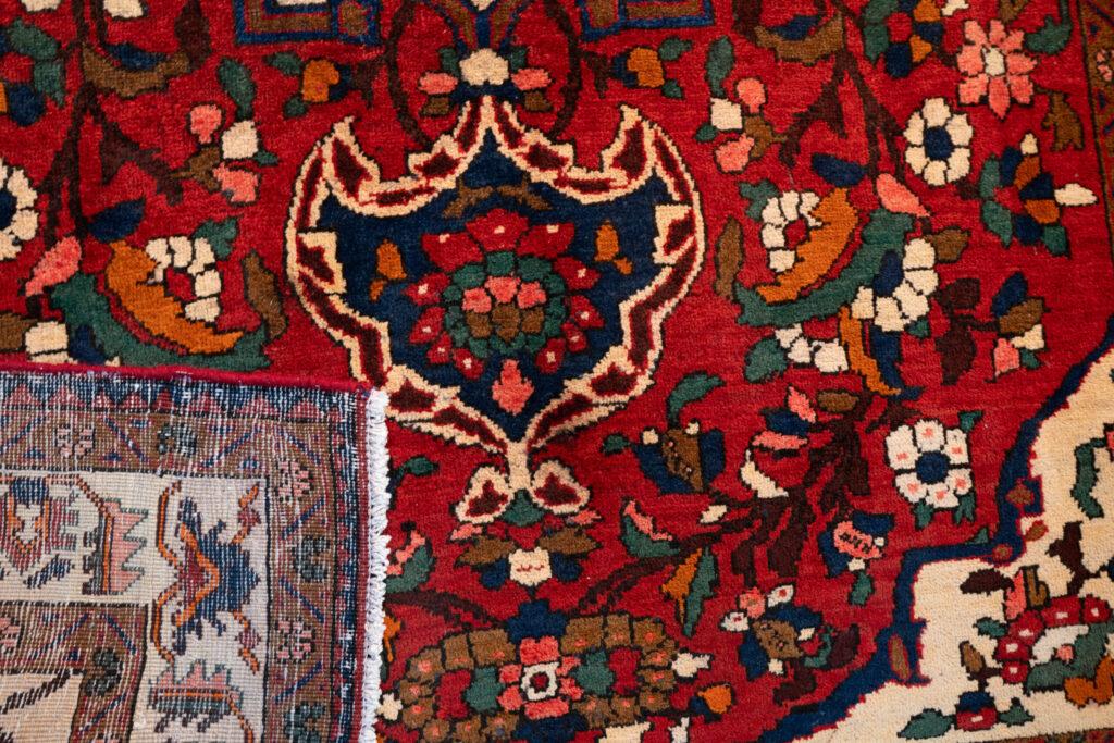 Bakhtiari Wool Rug 5.4'x6.7' View 7