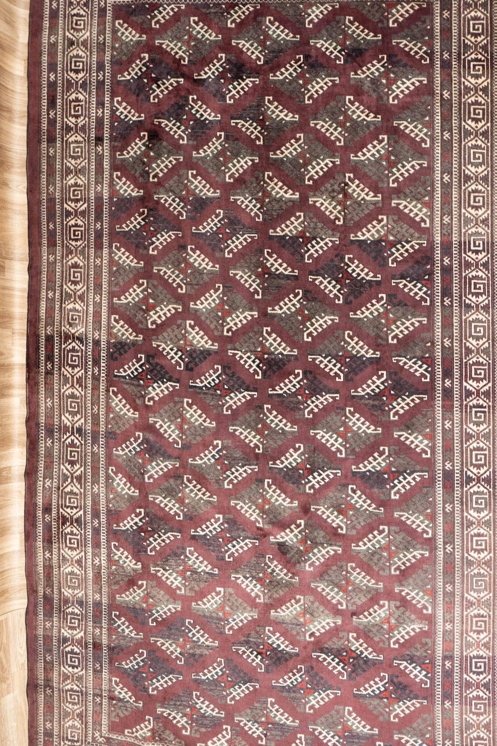 Turkmen Wool Rug 9.0x12.0