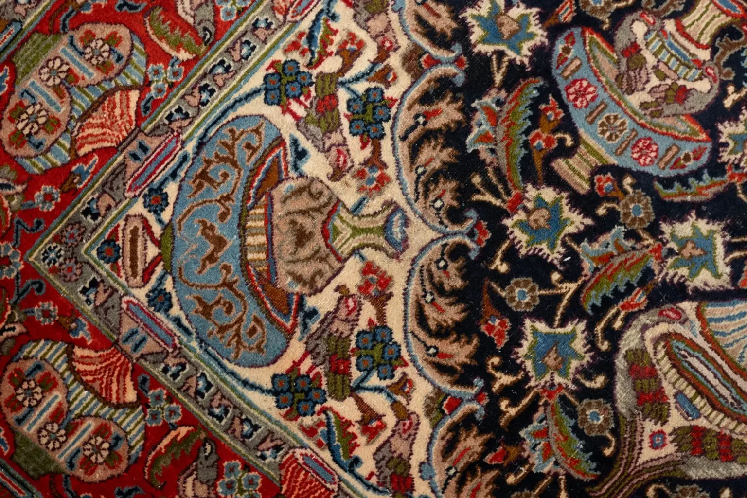 Kashamar Wool Rug 6.6 x 9.6 View 3