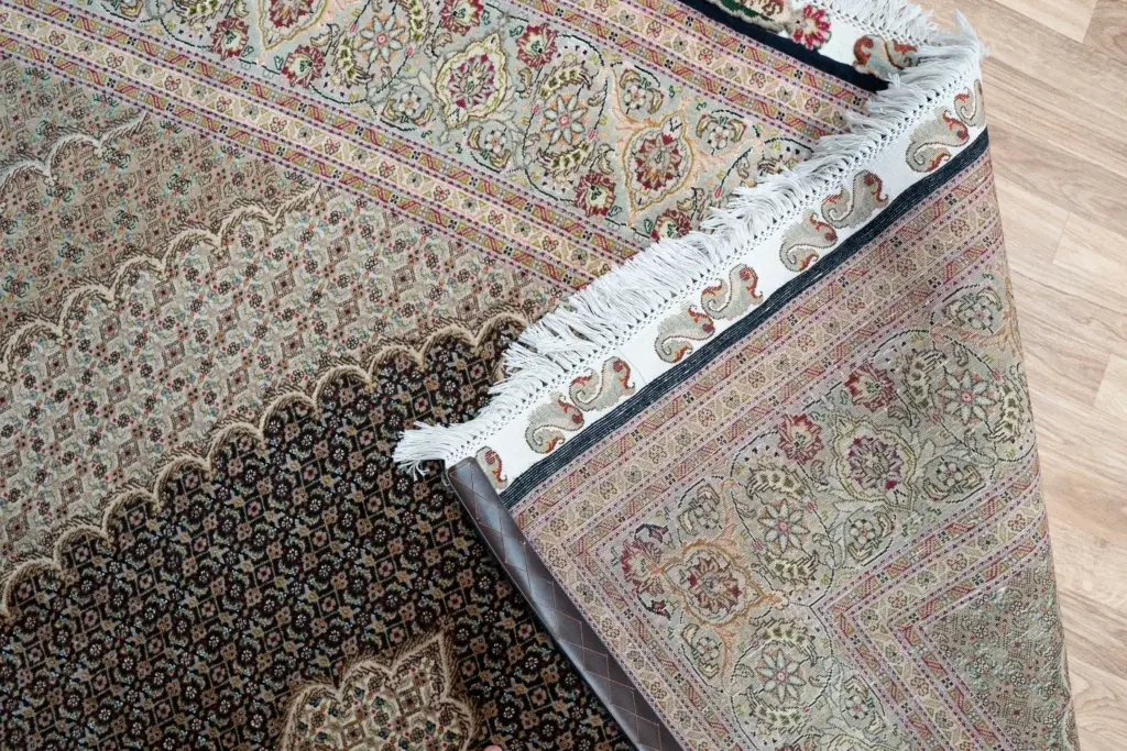 Tabriz Wool Rug 6.10x9.10' View 2