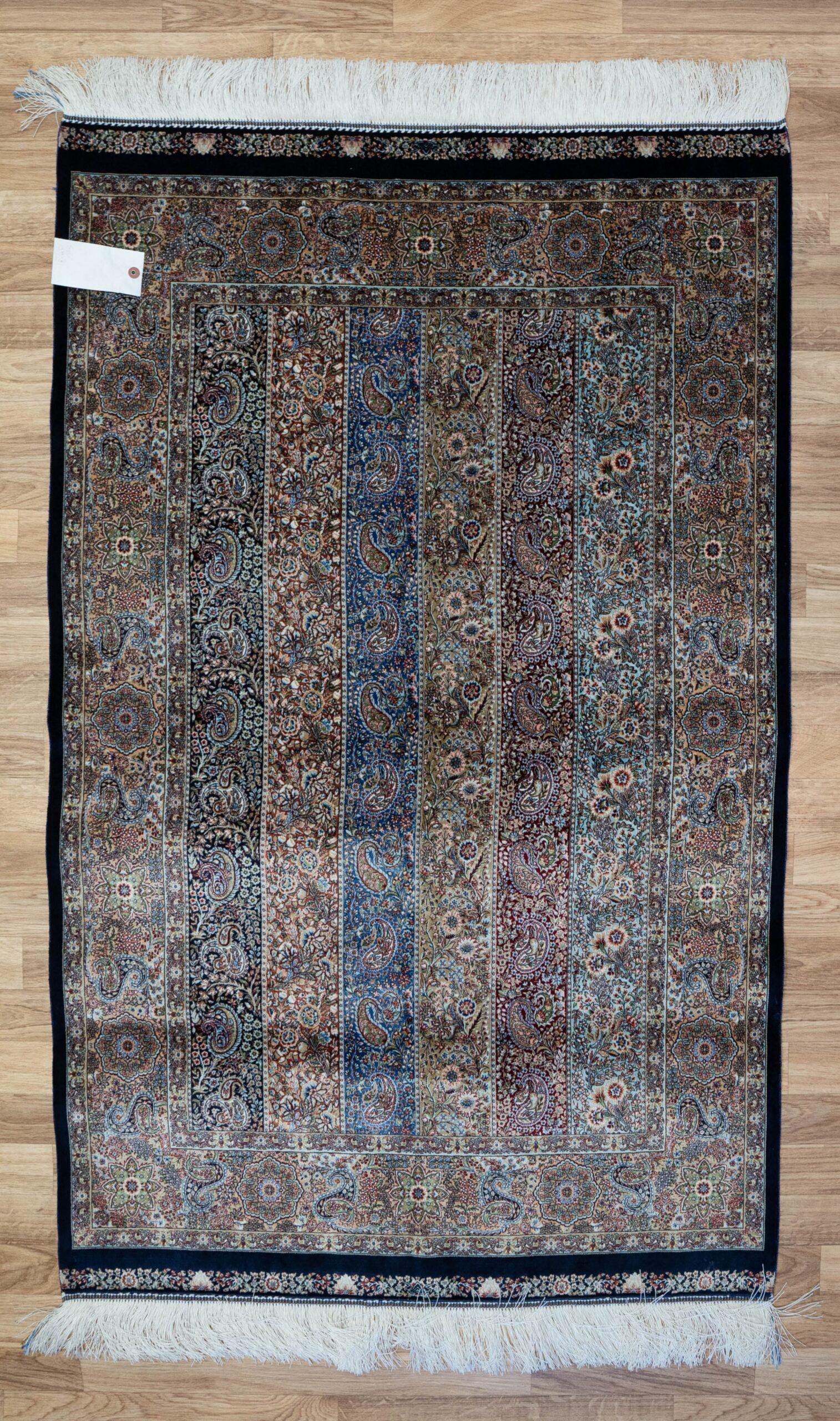 Qum Design Silk Rug 3.2'x4.9'