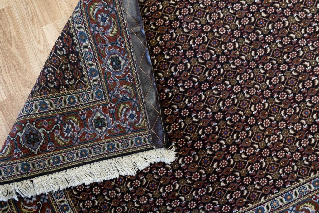 Tabriz Wool Silk Rug 3.2'x5.2' View 3