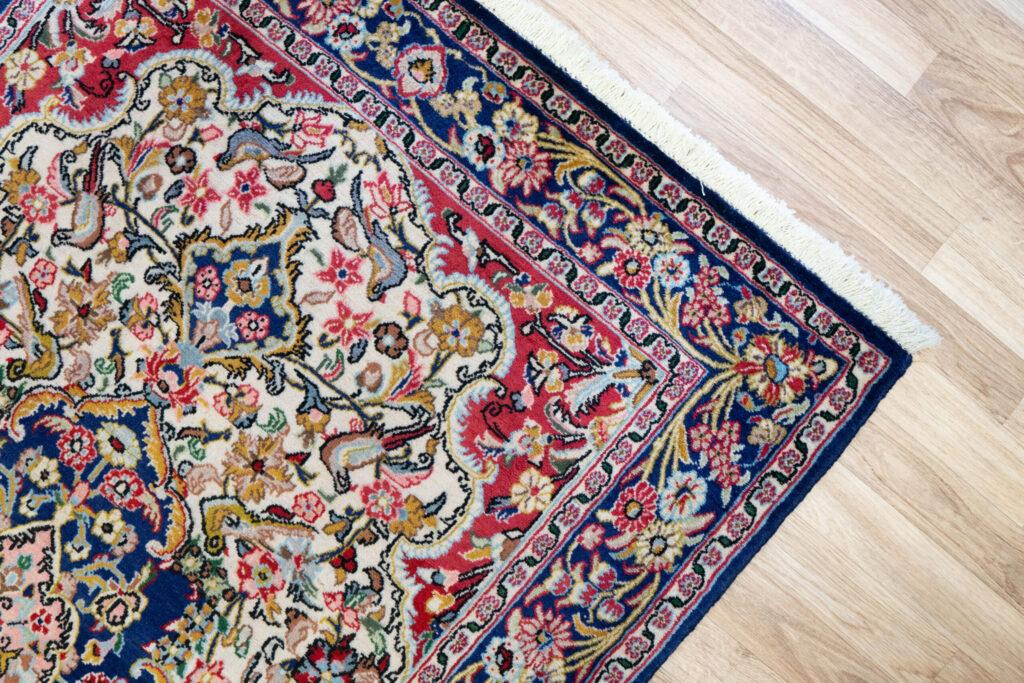 Qum design Kurk Wool Rug 3.6'x5.1' View 4