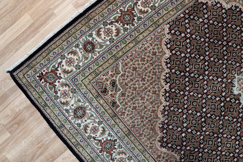 Tabriz Wool Silk Rug 6'x9' View 3