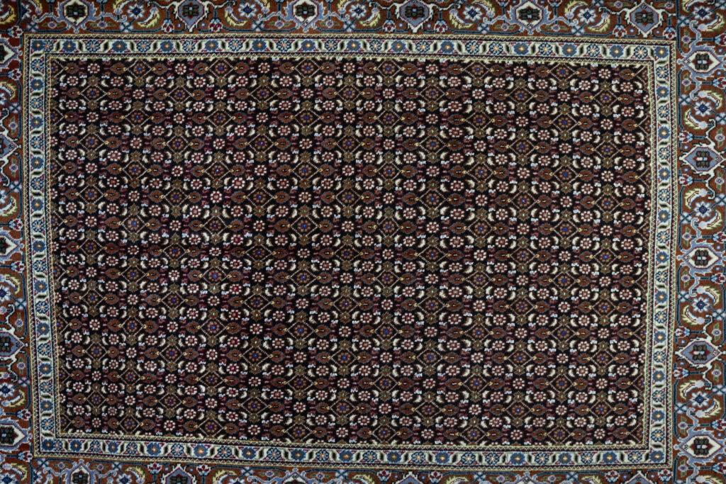 Tabriz Wool Silk Rug 3.2'x5.2' View 2