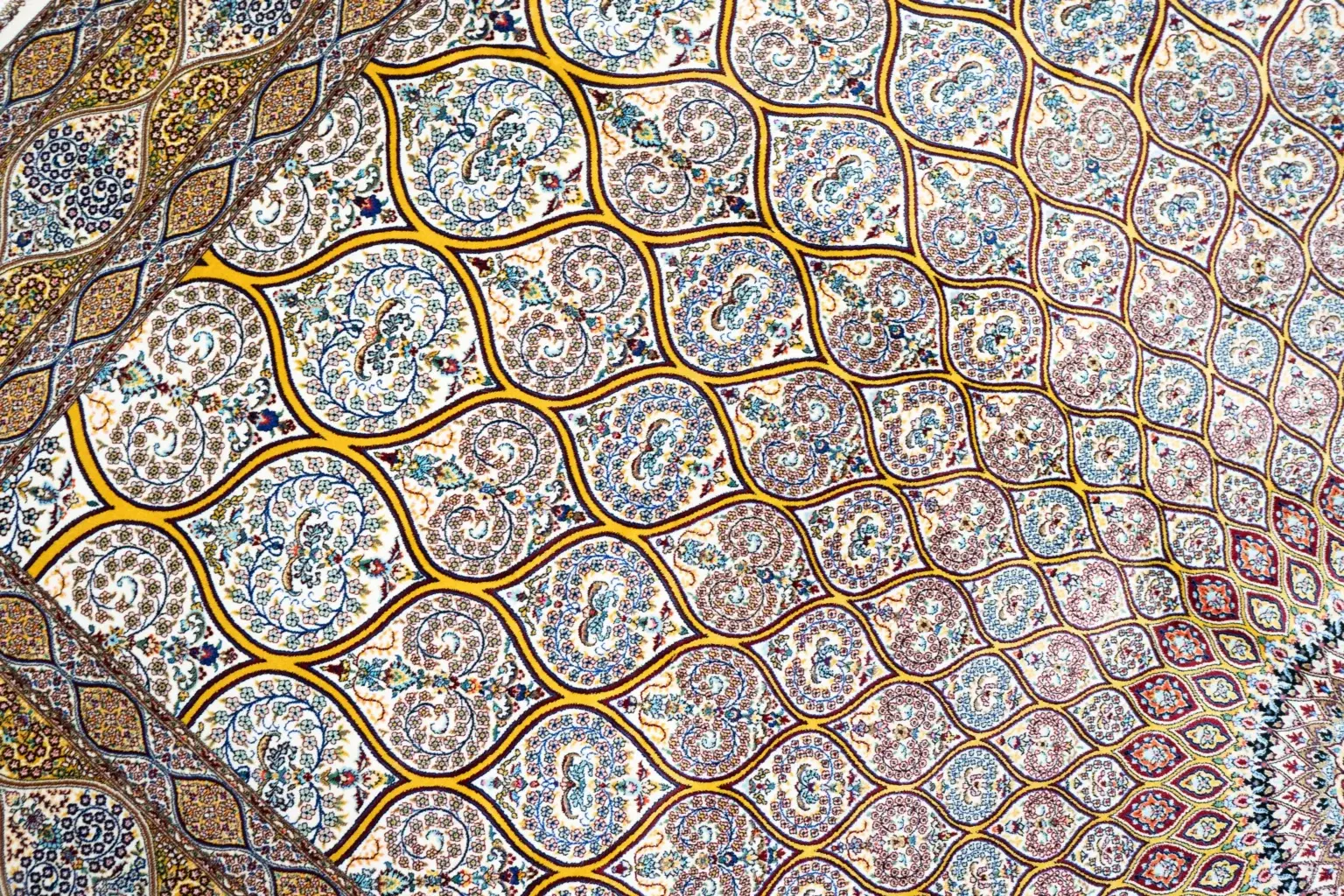 Qum Design 5.0 × 7.0 View 2