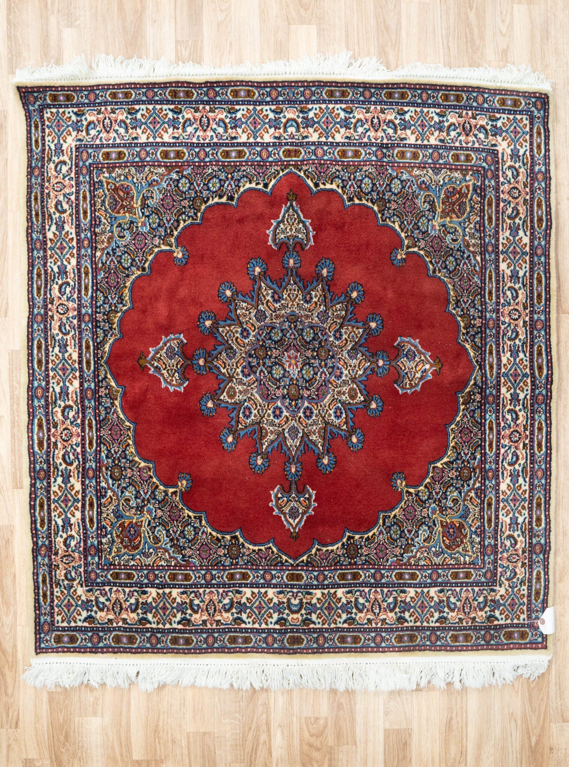 Moud Wool Rug 4'x4' View 1