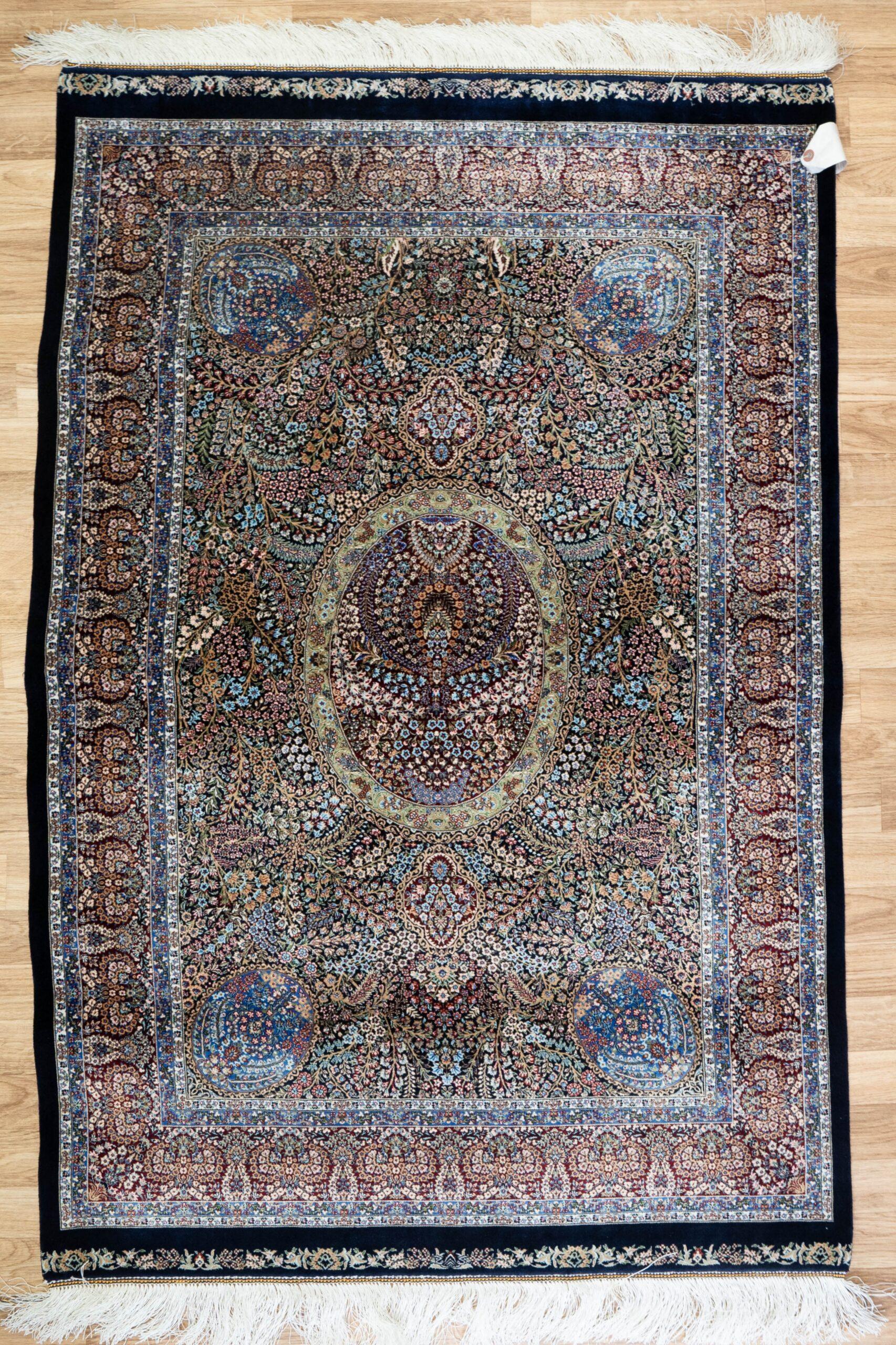 Qum Design Silk Rug 3'x5'