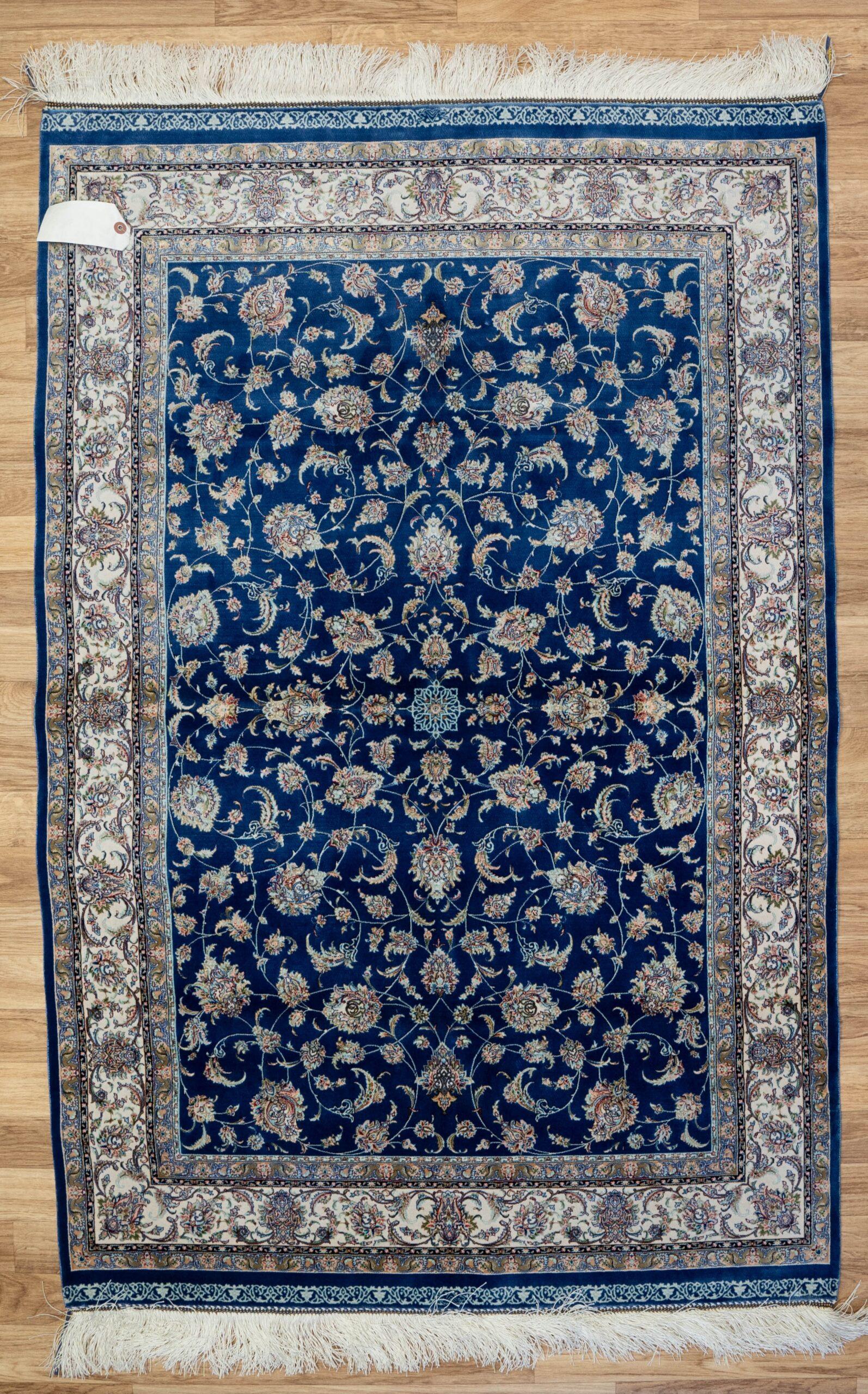Qum Design Silk Rug 3'x5'