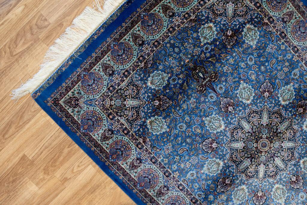 Qum Design Silk Rug 3'x5' View 5