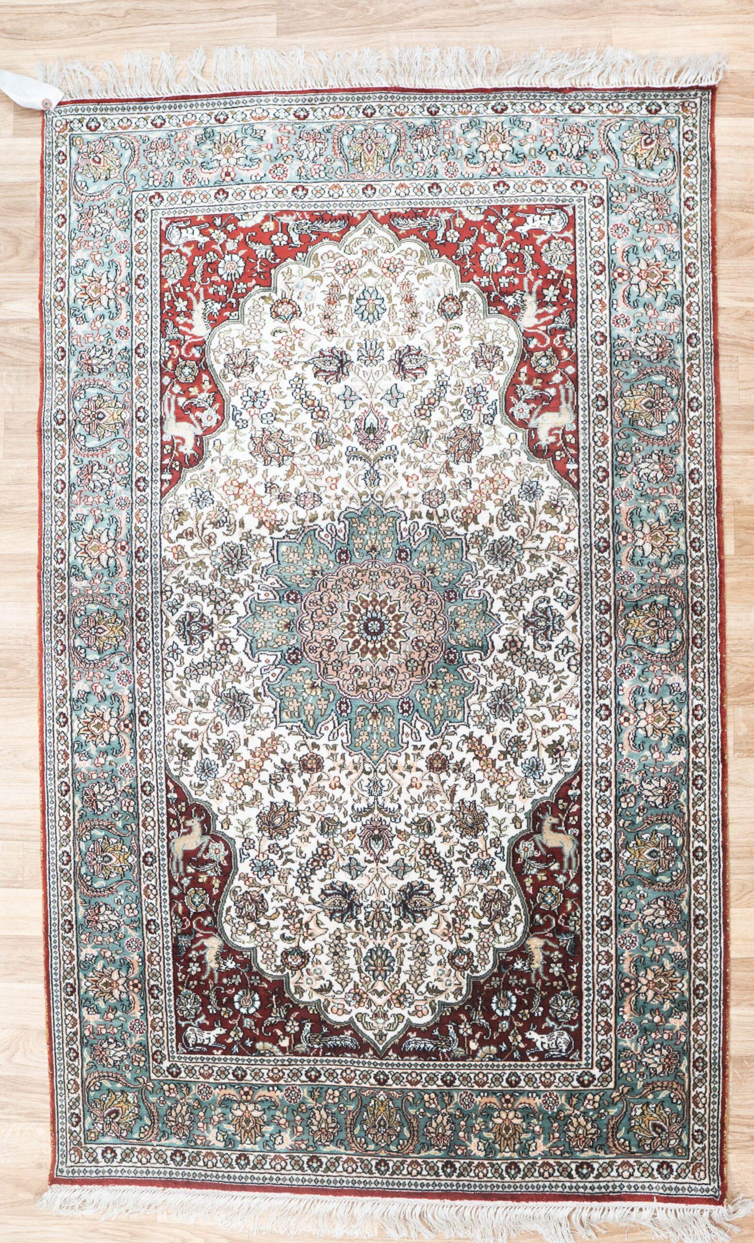 Qum Design rug 3'x5' View 1