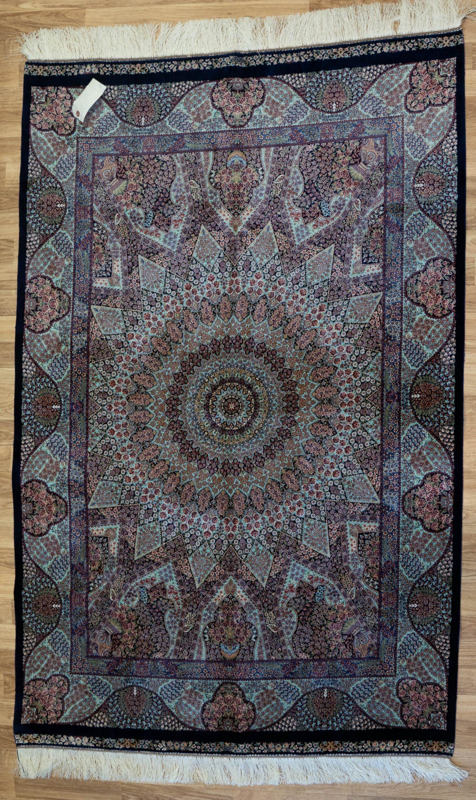 Qum Design Silk Rug 4'x6'