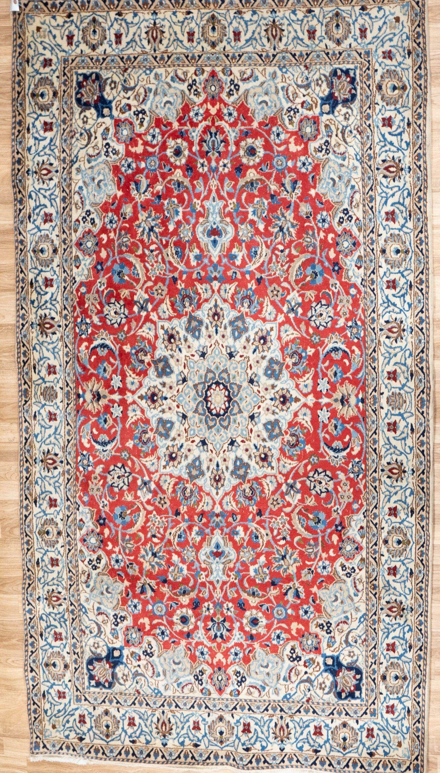 Nain Wool Rug 5.3x8.0