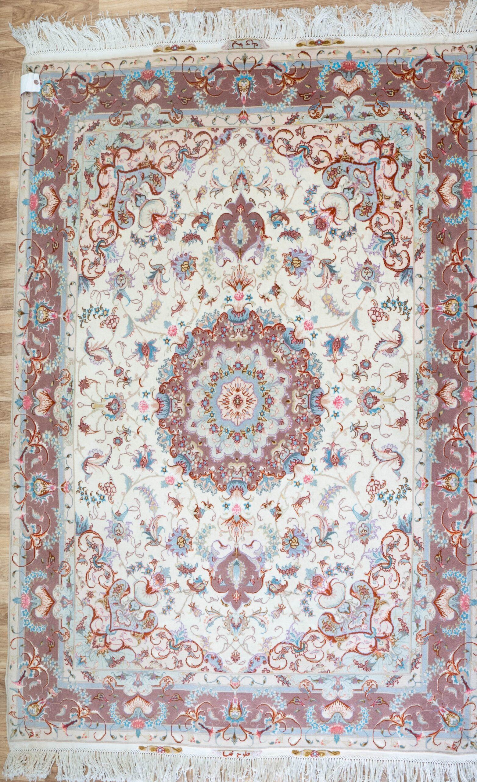 Tabriz Wool Silk Rug 5'x7'