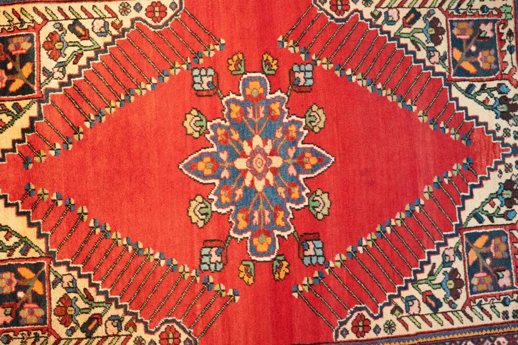 Nahavand Wool pile Rug 4.6'x6.9' View 3