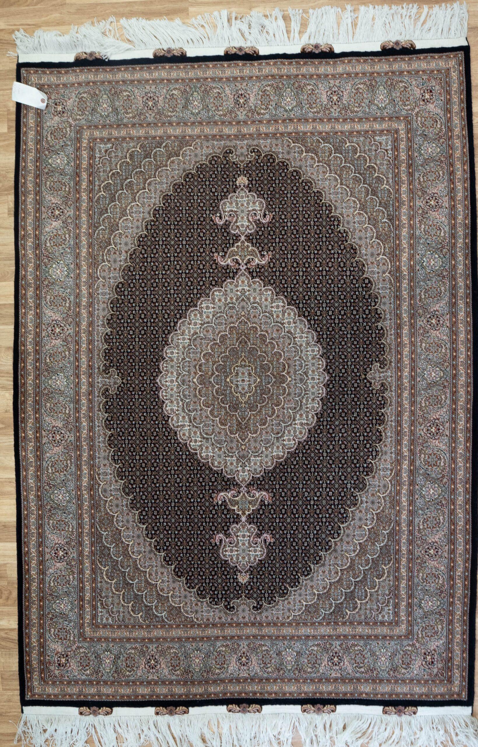 Tabriz Wool Silk Rug 5'x7'