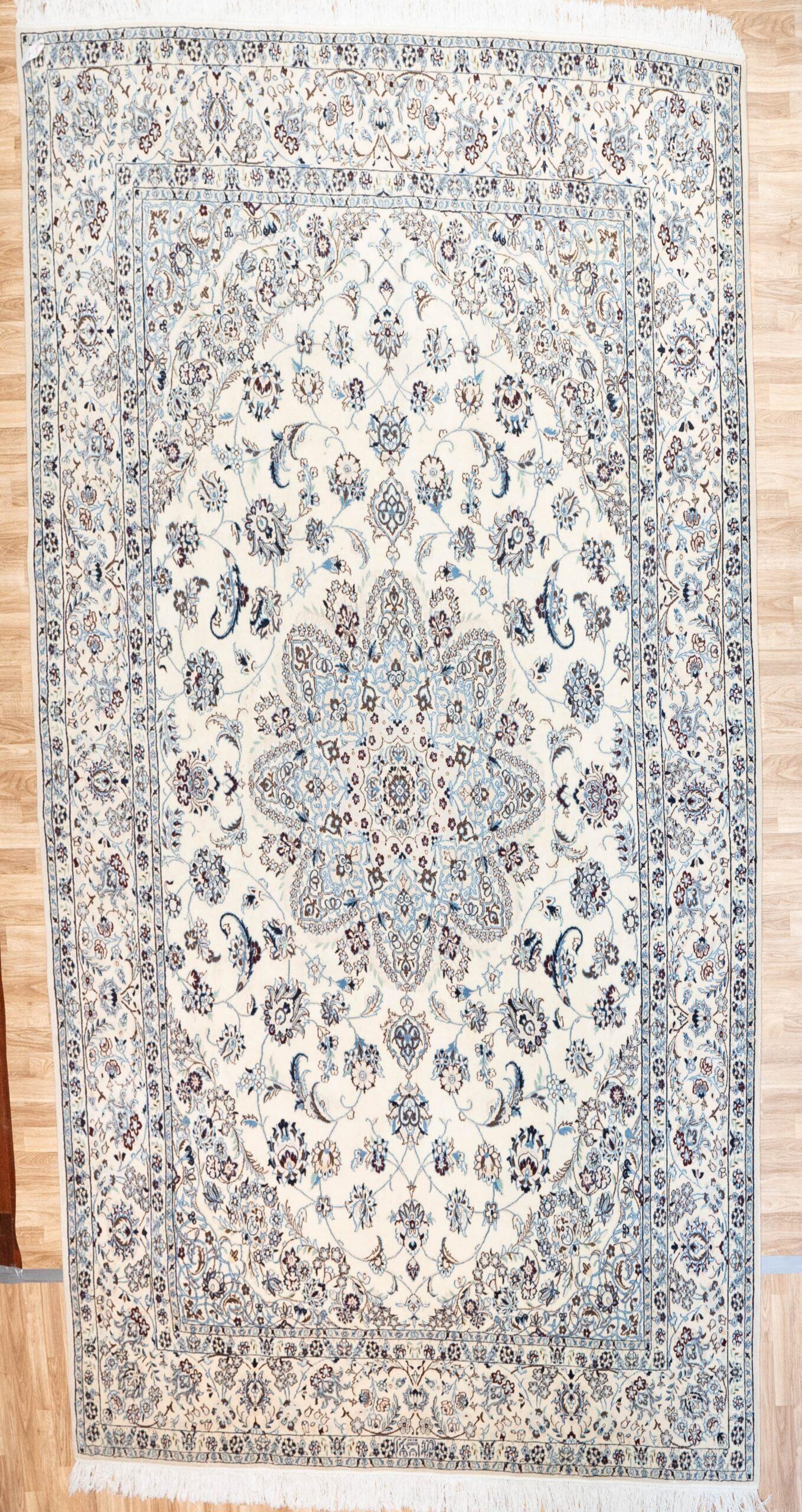 Nain Wool Rug 8.3x'12'