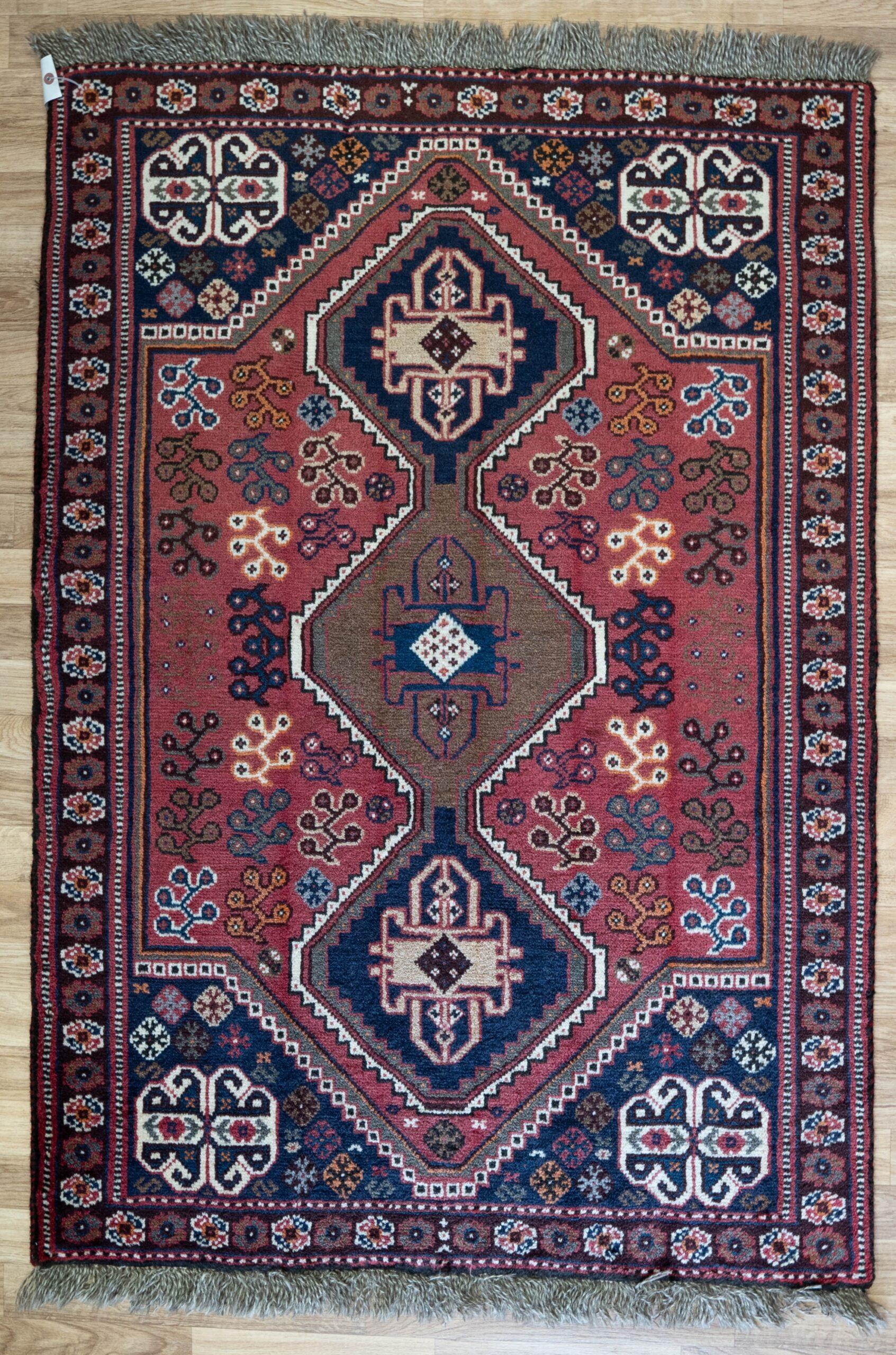 Qashqai Wool rug 3.1'x5.2'