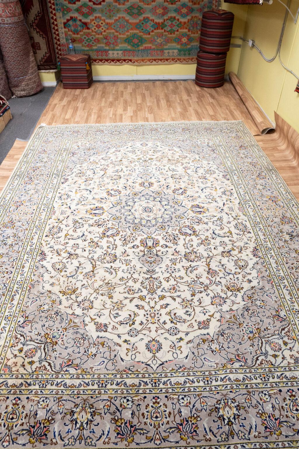 Kashan Rug 8.5'x11.5' View 5