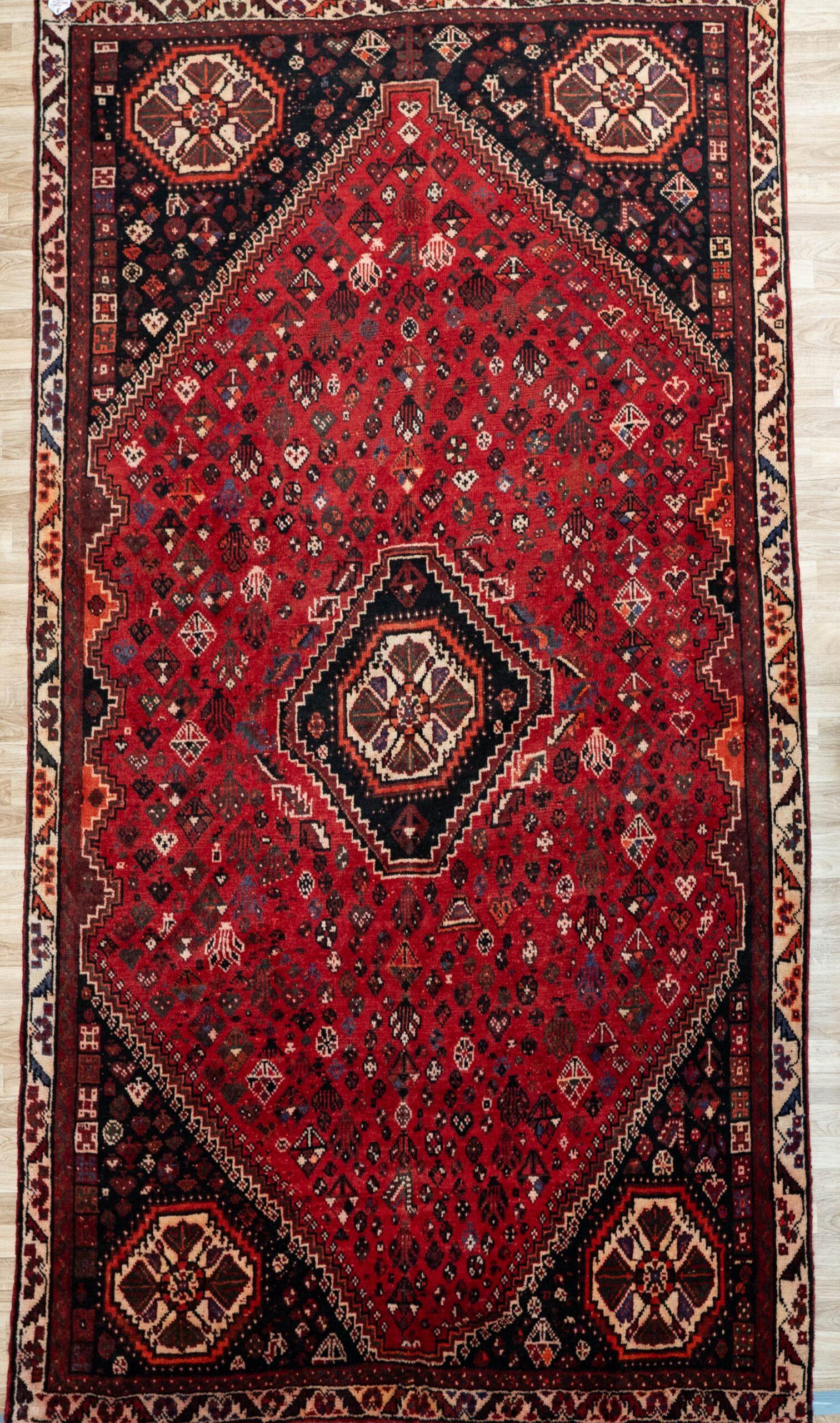 Qashqai Wool Rug 6.5'x9.5' View 4