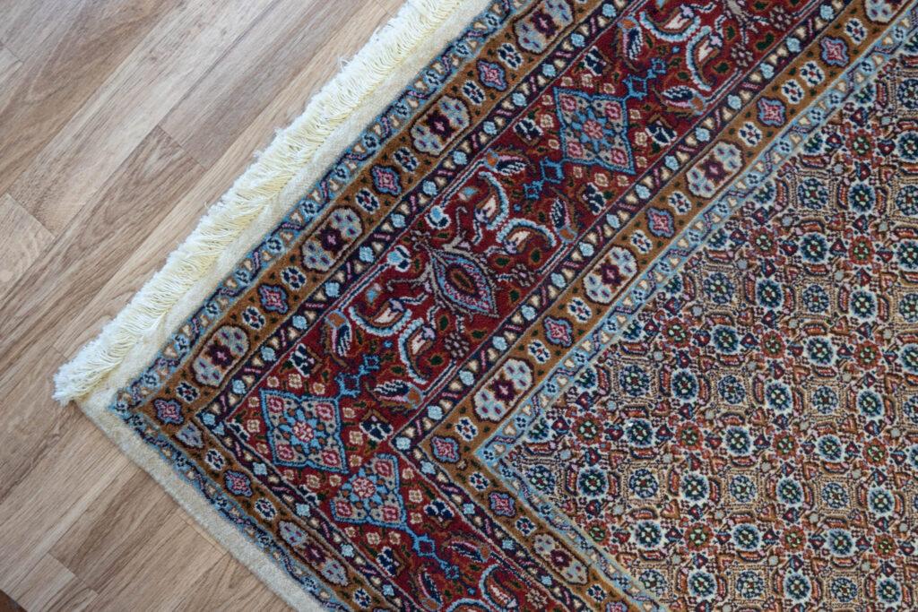 Moud Wool Silk Rug 5'x7' View 3
