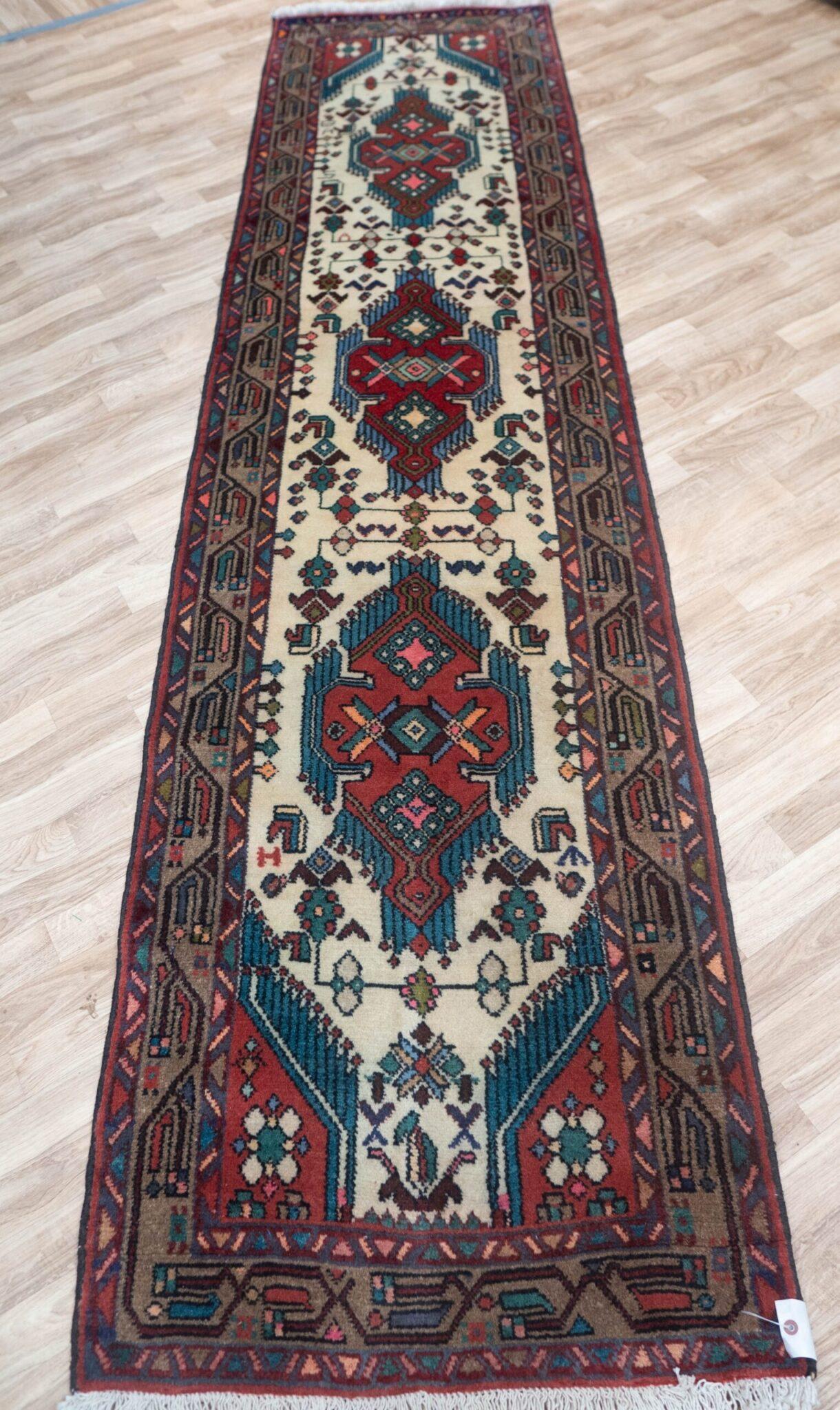 Hamadan Wool Runner 2.6'x10.1' View 1