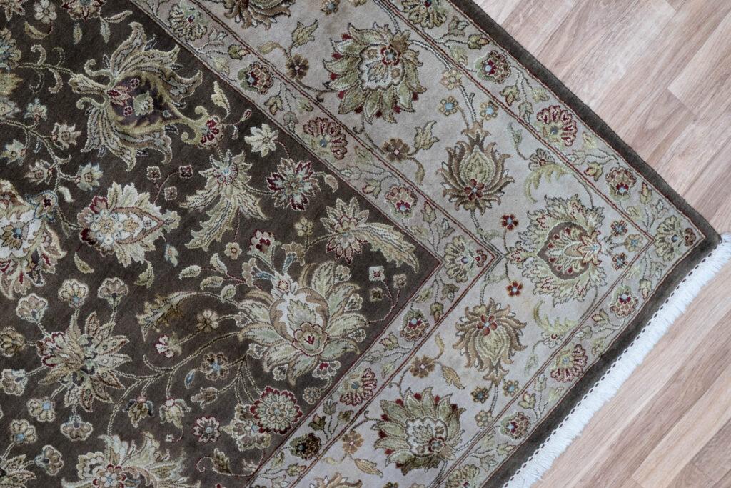 Tabriz Wool Silk Rug 6'x9' View 4