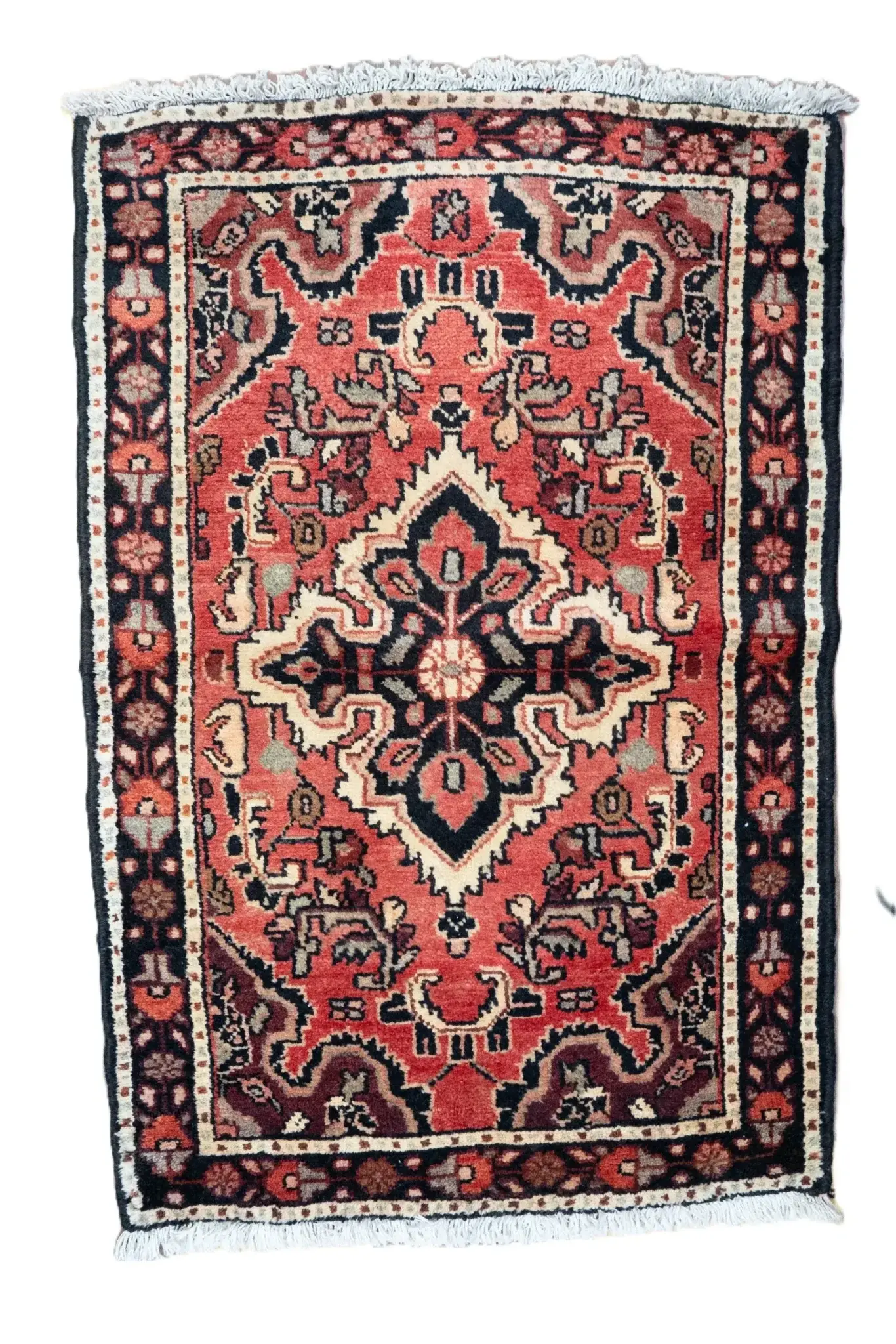 Hamdan Rug 2.2 × 3.4