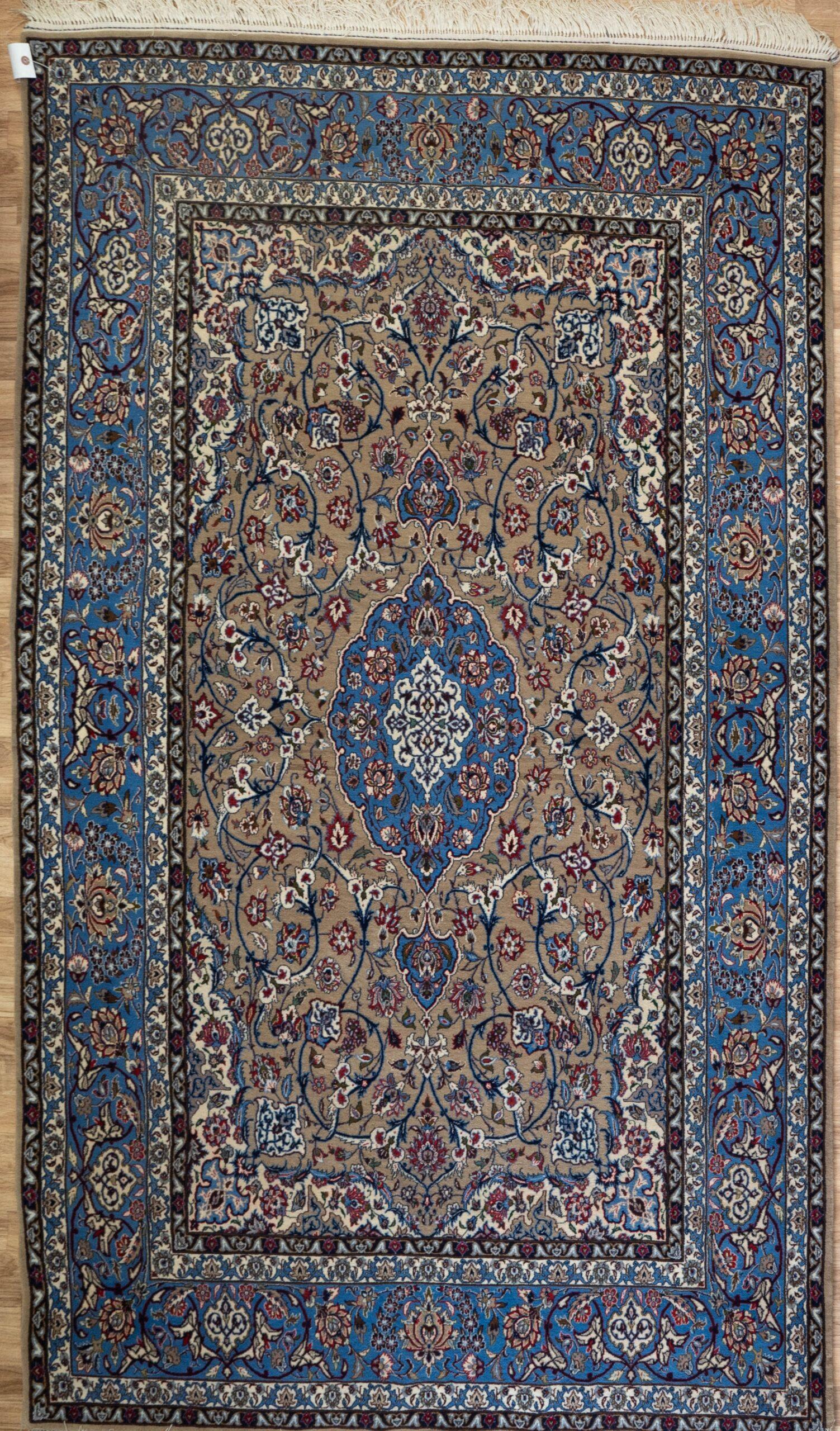 Isfahan Silk pile Rug 5'x7'