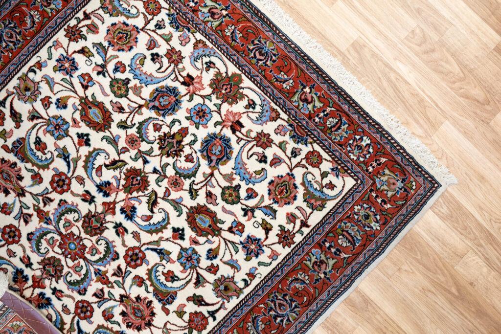 Sarouk Kurk Wool Rug 3.2'x5.2' View 4