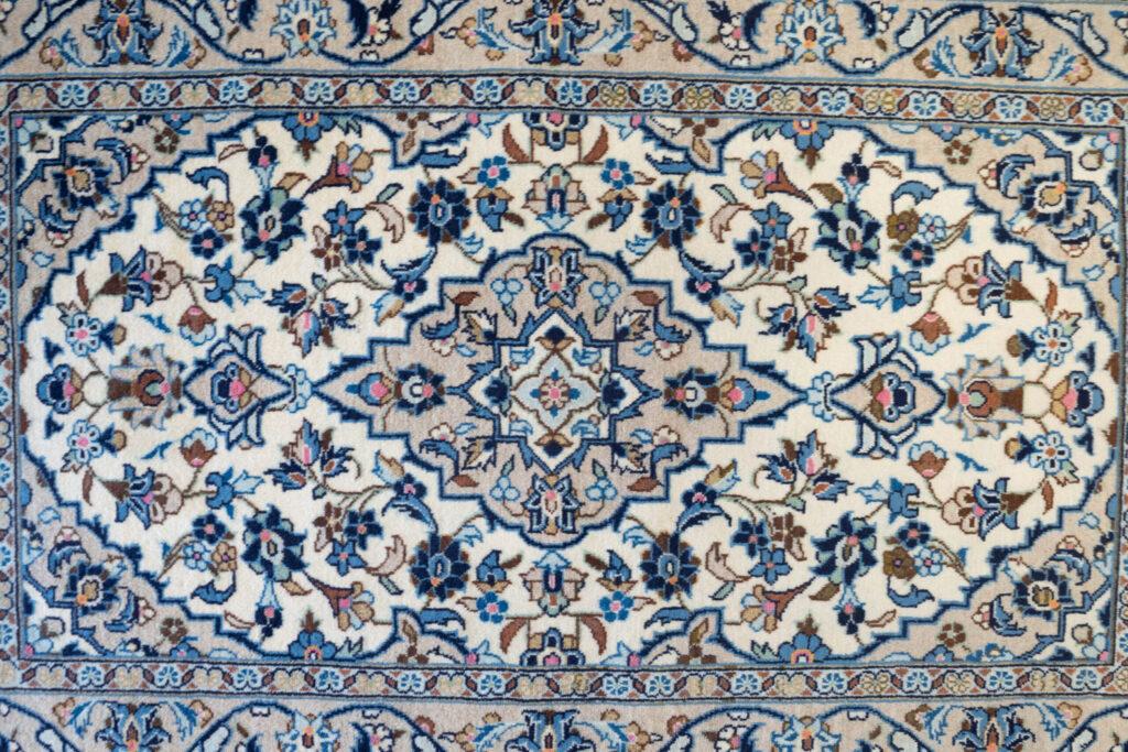 Kashan Wool Rug 3'x5' View 4