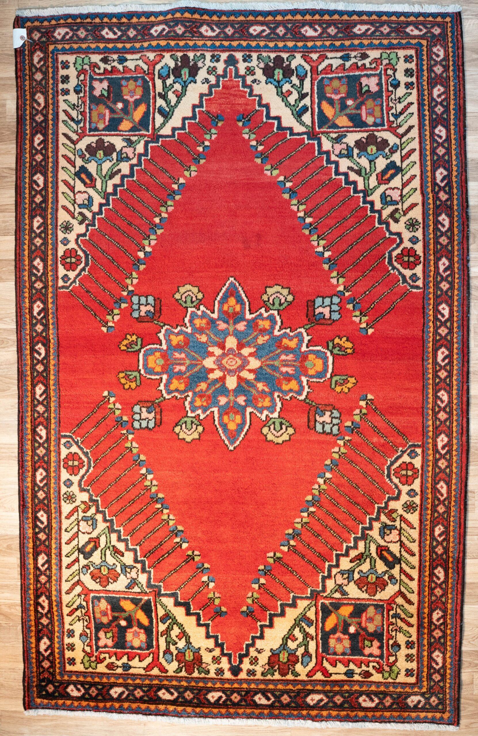 Nahavand Wool pile Rug 4.6'x6.9'