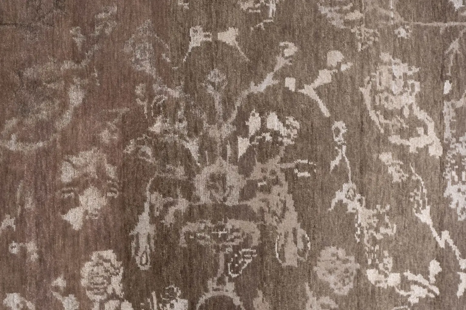 Tibet Wool Silk Rug 6 x 8' View 4